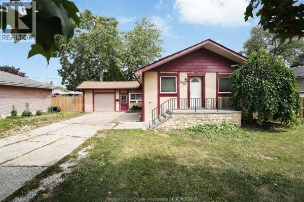 4pc Bathroom - 986 Eastlawn Avenue, Windsor, ON N8S3H9 Photo 2