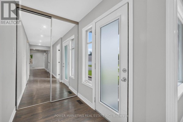 986 Laporte Street, Ottawa, ON K1J7B4 Photo 4