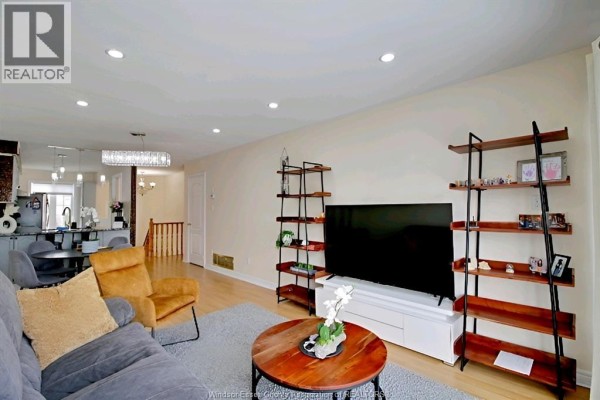 Living room - 986 Lemonwood Crescent, Windsor, ON N9G2E7 Photo 5