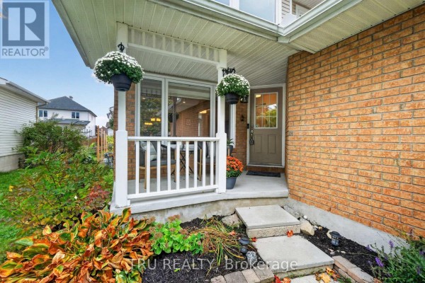 986 Sheenboro Crescent, Ottawa, ON K4A3M7 Photo 2
