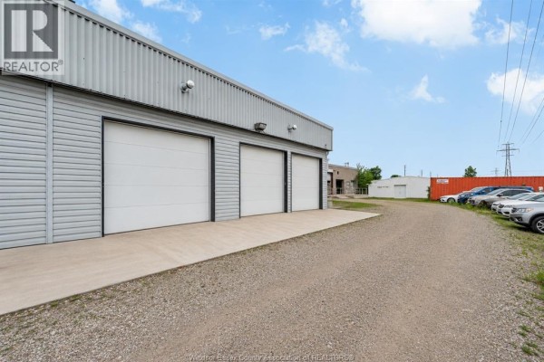 986 Tecumseh Road West, Windsor, ON N8X2A8 Photo 5