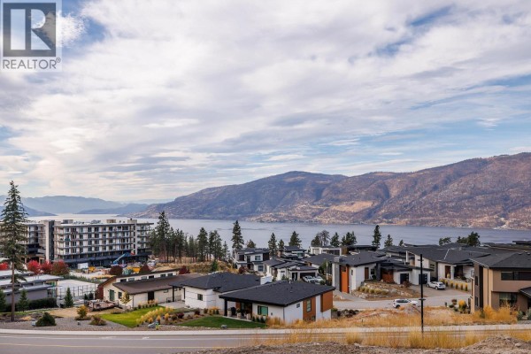 9862 Beacon Hill Drive, Lake Country, BC V4V0A9 Photo 4