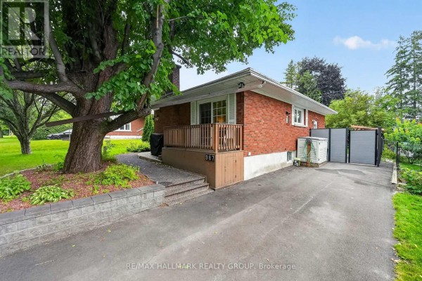 987 Neville Street, Ottawa, ON, photo 3