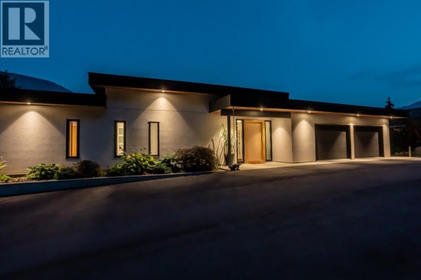 988 3a Highway, Nelson, BC, photo 2