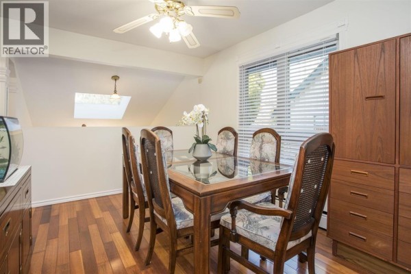 9890 Lyndhurst Street, Burnaby, BC V3J1G1 Photo 3