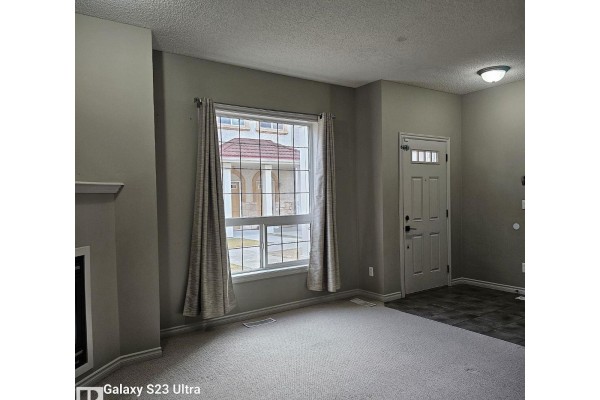 Kitchen - #99 13825 155 Av Nw, Edmonton, AB T6V0B8 Photo 2