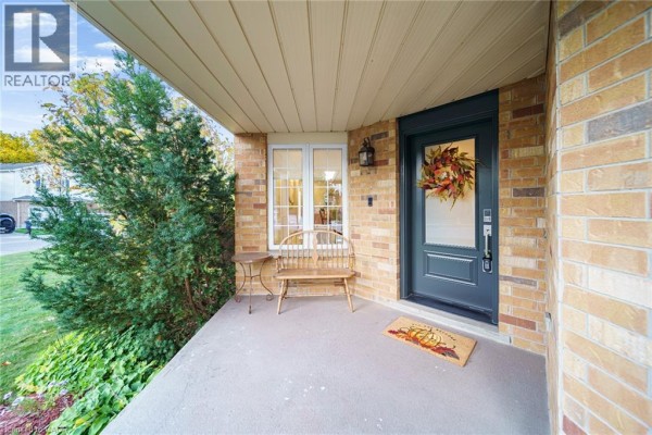4pc Bathroom - 99 Beechmanor Crescent, Kitchener, ON N2N3H5 Photo 5