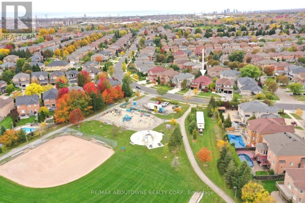 99 Boxwood Crescent, Markham, ON L3S3W6 Photo 5