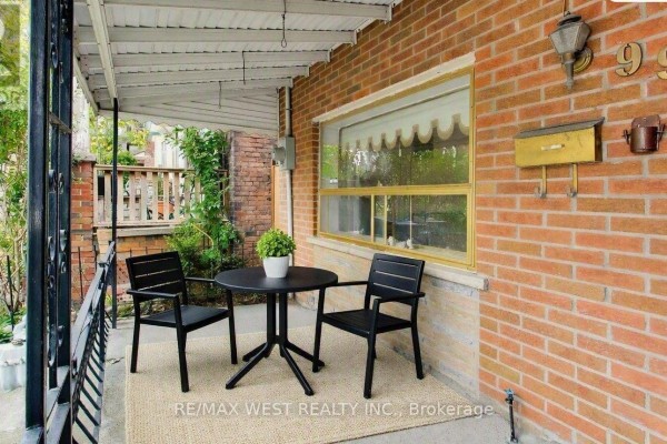 Family room - 99 Euclid Avenue, Toronto, ON M6J2J8 Photo 3