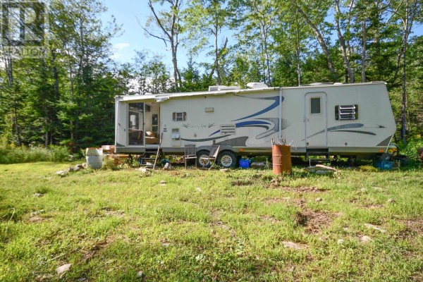 99 Farfields Lane, Beaver Bank, NS B4G1E2 Photo 2
