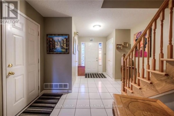 Bedroom 2 - 99 Foxborough Drive, Hamilton, ON L9G4Z1 Photo 5
