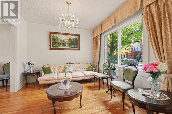 Foyer - 99 Huron Avenue N, Ottawa, ON K1Y0W3 Photo 4