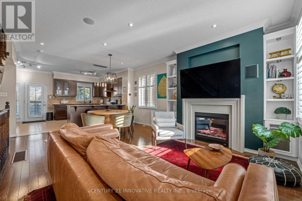 Family room - 99 John Bell Crescent, Toronto, ON M1L0G5 Photo 4