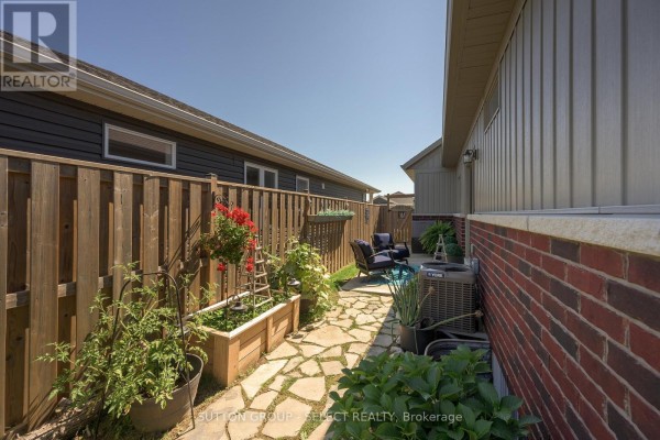 99 Lanz Boulevard, Chatham Kent, ON N0P1A0 Photo 5