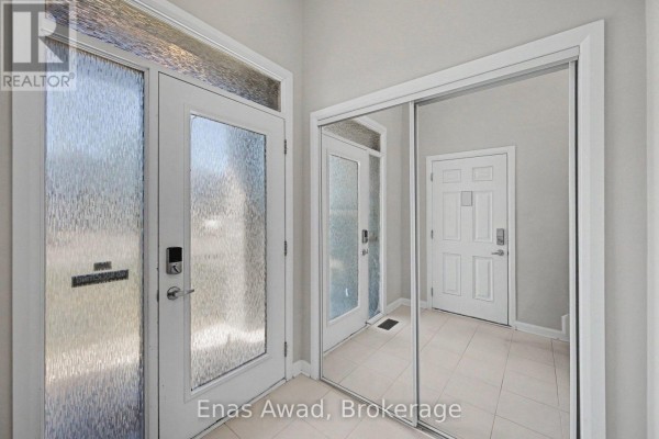99 Natare Place, Ottawa, ON K2T0P3 Photo 2