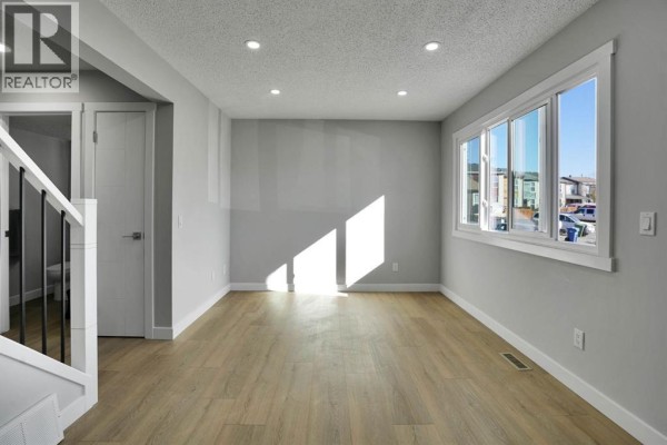 2pc Bathroom - 99 Penworth Close Se, Calgary, AB T2A5N4 Photo 4