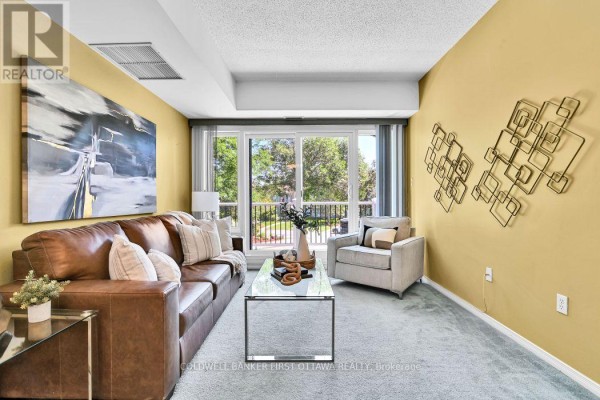 99 Robson Court, Ottawa, ON K2K2W1 Photo 4