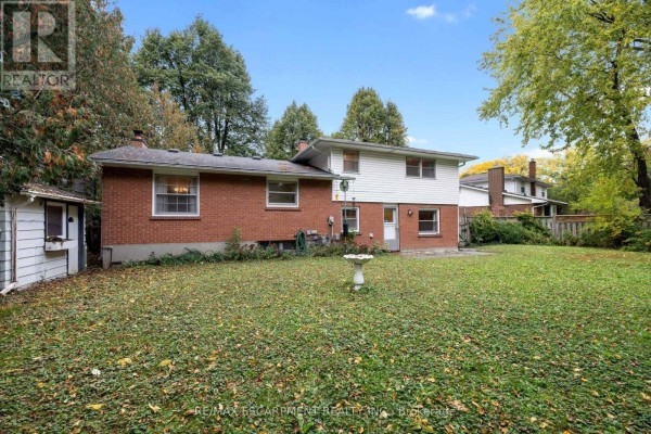 Primary Bedroom - 99 Runnymede Crescent, London North, ON N6G1Z7 Photo 5