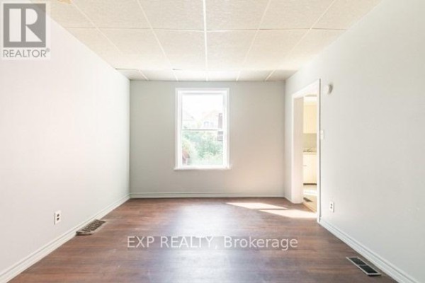 99 Sanford Avenue N, Hamilton, ON, photo 2