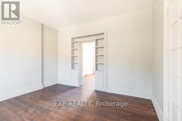 99 Sanford Avenue N, Hamilton, ON, photo 3