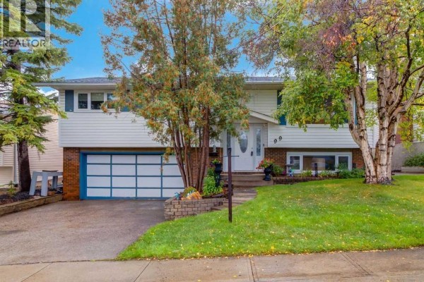 99 Silver Brook Drive Nw, Calgary