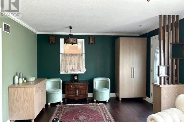 Eating area - 99 Switzer Drive, Oshawa, ON L1G3J5 Photo 5