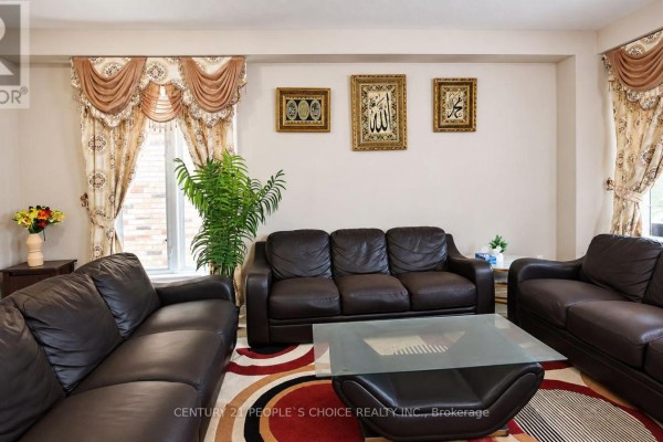 99 Timber Creek Crescent, Cambridge, ON N1T0B5 Photo 2