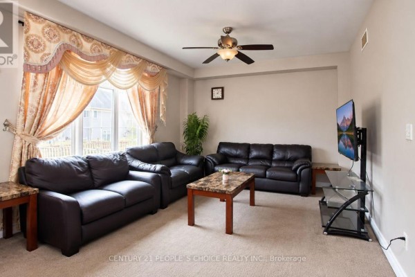 99 Timber Creek Crescent, Cambridge, ON N1T0B5 Photo 5