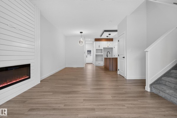 Kitchen - 99 Westwind Dr, Spruce Grove, AB T7X4C6 Photo 3