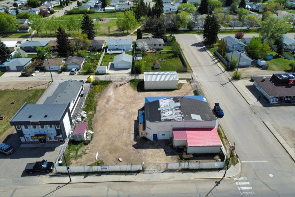 9903 100 Street, Morinville, AB T8R1R4 Photo 4
