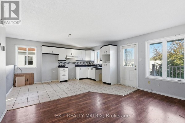 Family room - 991 Jacynthe Street, Hawkesbury, ON K6A3W4 Photo 5