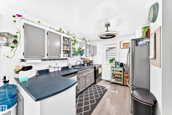 9911 163 St Nw, Edmonton, AB, photo 3