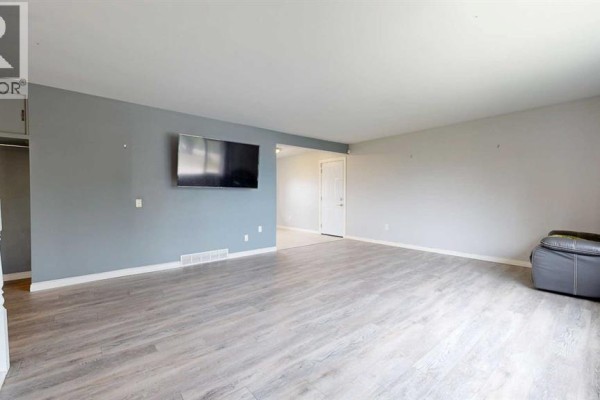 Bedroom - 9915 97 Avenue, Wembley, AB T0H3S0 Photo 5