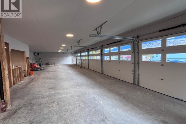 9918 97 Highway, Lake Country, BC V4V1V7 Photo 2
