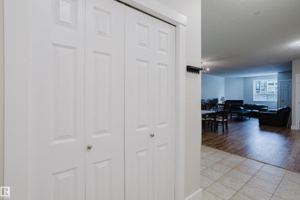 Primary Bedroom - #407 9919 105 St Nw, Edmonton, AB T5K1B1 Photo 4