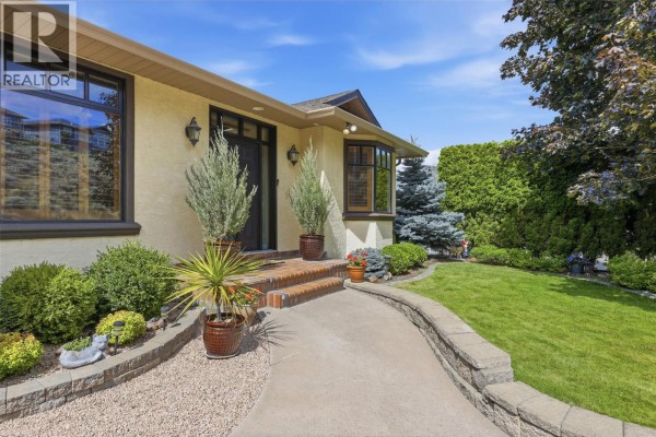 992 Quail Court, Kamloops, BC, photo 2