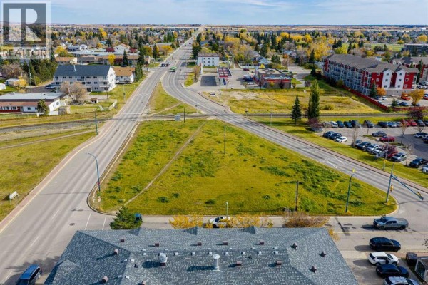 9925 97 Street, Grande Prairie, AB T8V7P8 Photo 3
