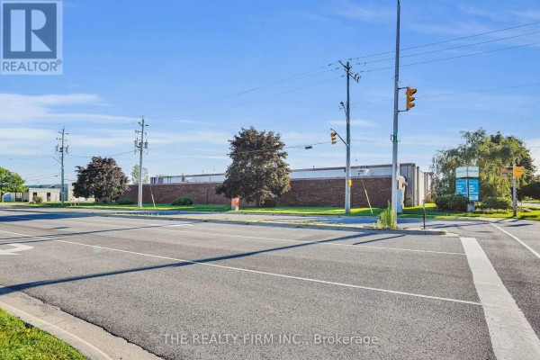 993 Adelaide Street S, London South, ON, photo 3