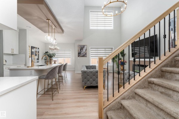 Kitchen - 993 Berg Pl, Leduc, AB T9E1J7 Photo 3