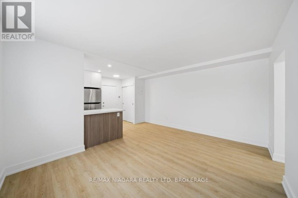Unit A - 993 O'connor Drive, Toronto, ON M4B2T1 Photo 3