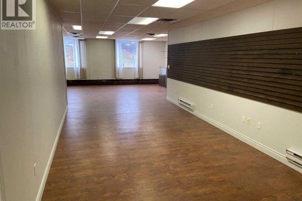 9930 102 Street, Peace River, AB, photo 2