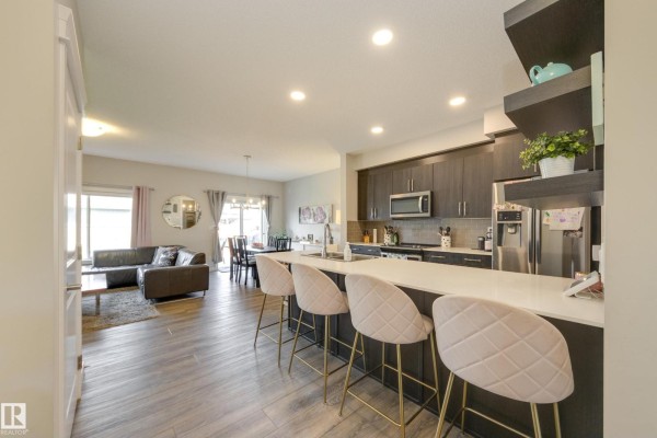 9932 223 St Nw, Edmonton