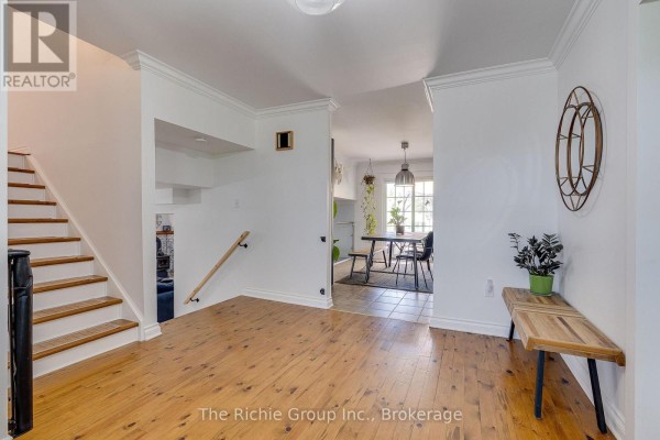 Dining room - 994490 Mono-adjala Townline, Mono, ON L9W6H6 Photo 5