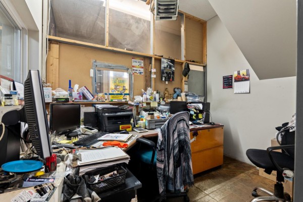 9947 69 Avenue, Edmonton, Ab T6e 0t1, Canada, Edmonton, AB T6E0T1 Photo 5