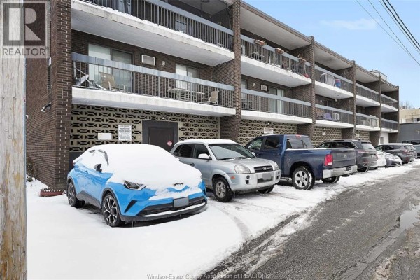 995 Elsmere, Windsor, ON N9A2A8 Photo 4