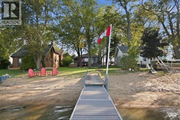 Laundry room - 9952 St Clair Rd, Lakeshore, ON N0R1N0 Photo 3