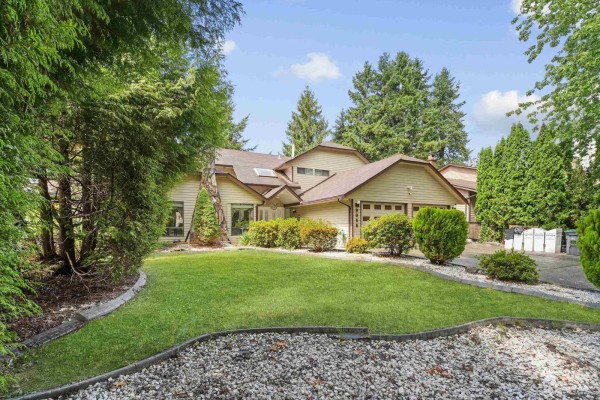 9955 149 Street, Surrey, BC V3R7N2 Photo 3