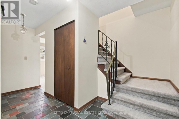 Dining room - 9966 Asgard Road, Windsor, ON N8R1E2 Photo 5