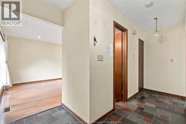 Bedroom - 9966 Asgard, Windsor, ON N8R1E2 Photo 4