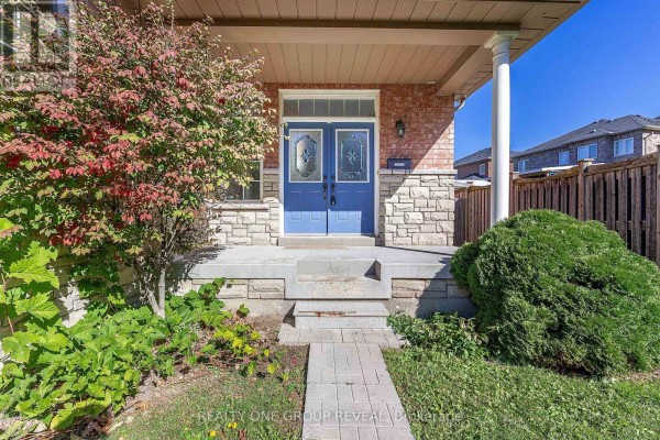 Family room - 997 Copperfield Drive, Oshawa, ON L1K3C6 Photo 3